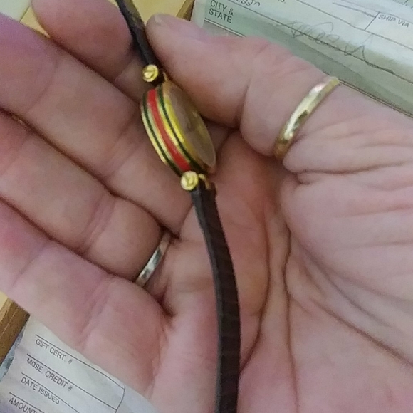 Gucci Accessories - VINTAGE GUCCI WATCH